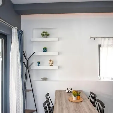 μike's Corner Hriszí Aktí Haniá