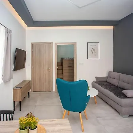 μike's Corner Hriszí Aktí Haniá